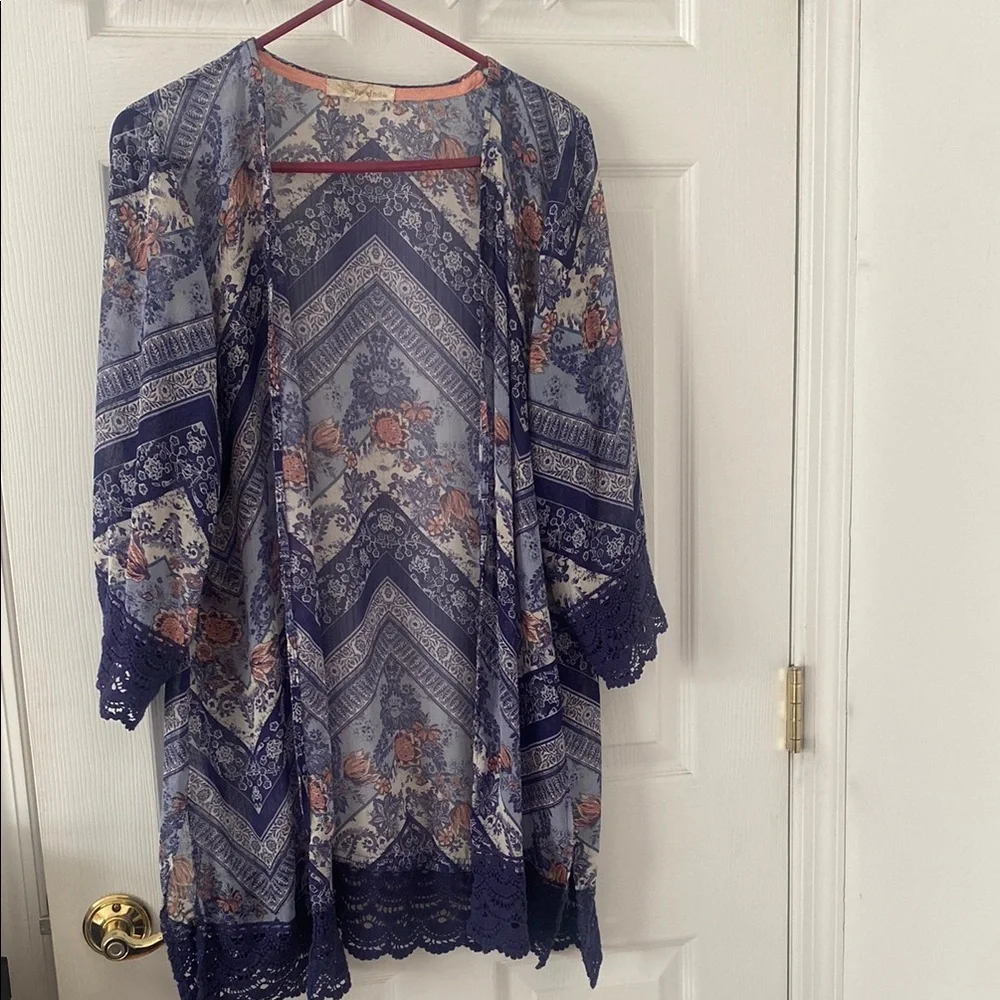 Floral blue open Kimono Cardigan-crochet lined bottom & 3/4 sleeves L ptp 23 in - Picture 1 of 10